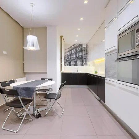 Elegante Vt En El Casco Viejo - Junto Al Metro Bilbao