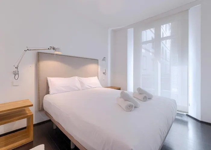 Elegante Vt En El Casco Viejo - Junto Al Metro Μπιλμπάο