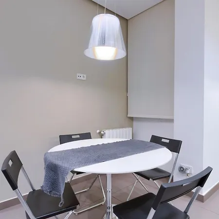 Elegante Vt En El Casco Viejo - Junto Al Metro Apartman *